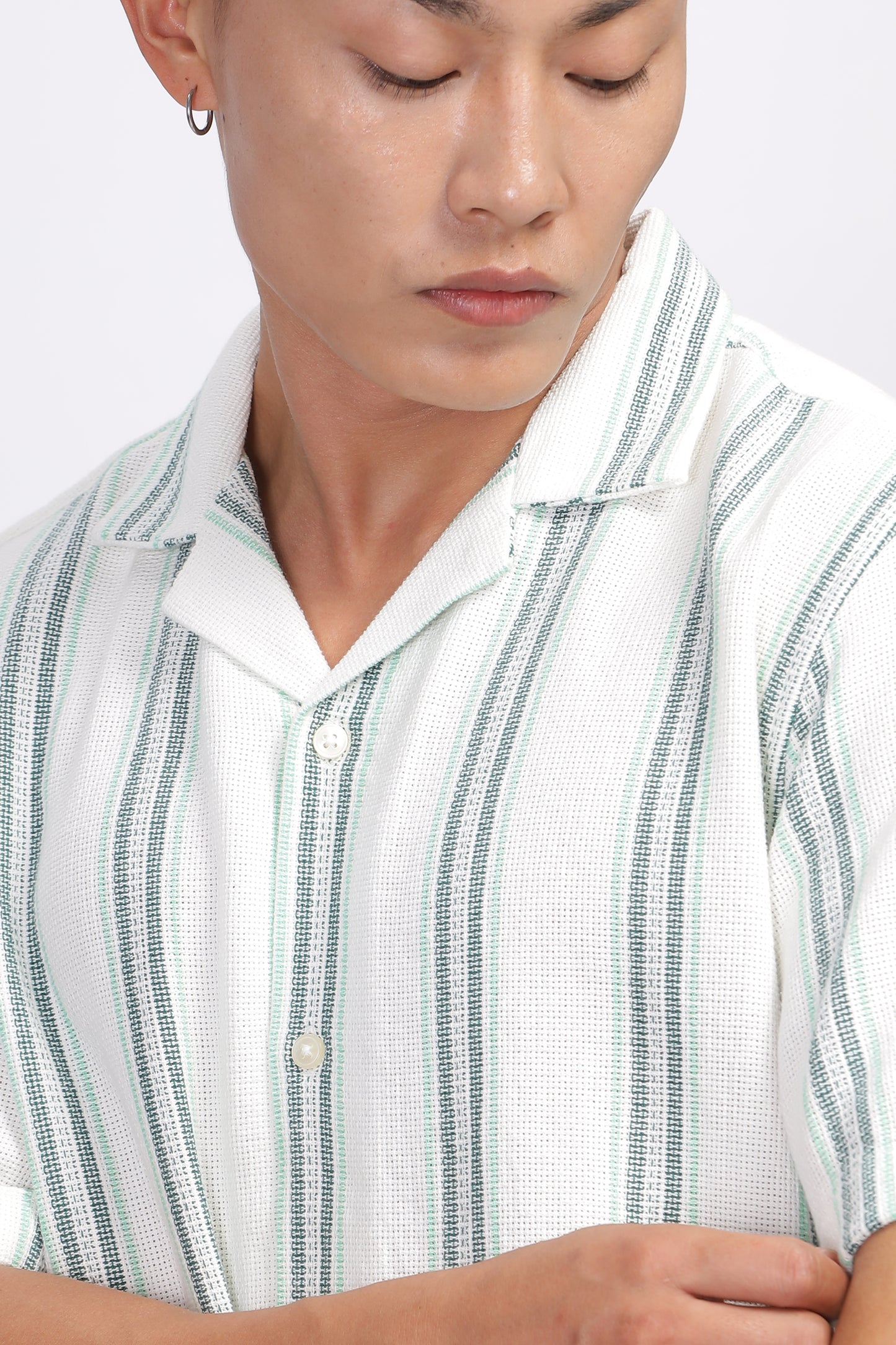 Uri Off White Cuban Collar Matte Weave Shirt