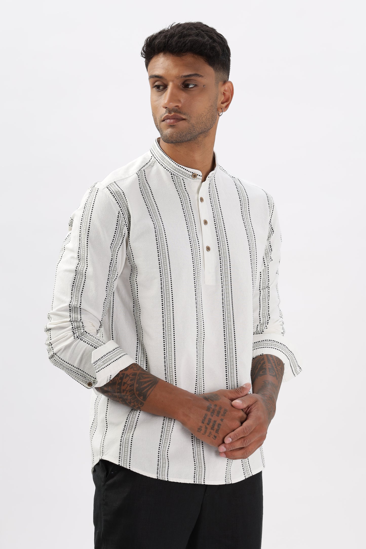 Uri Off White Dobby Texture Short Kurta