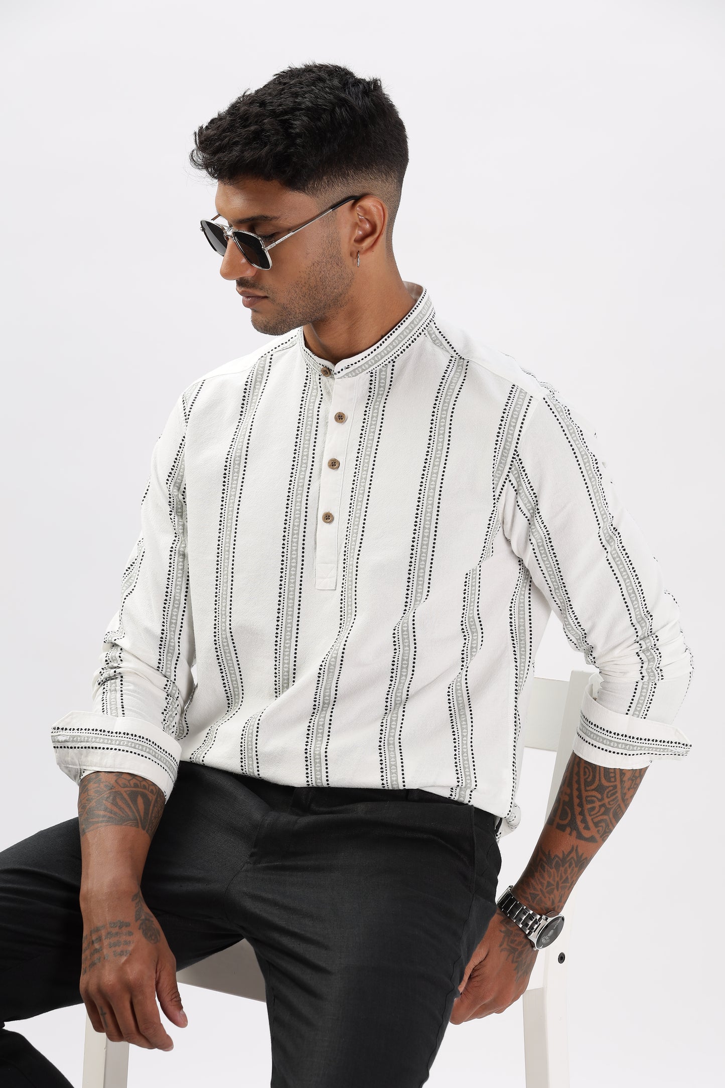 Uri Off White Dobby Texture Short Kurta