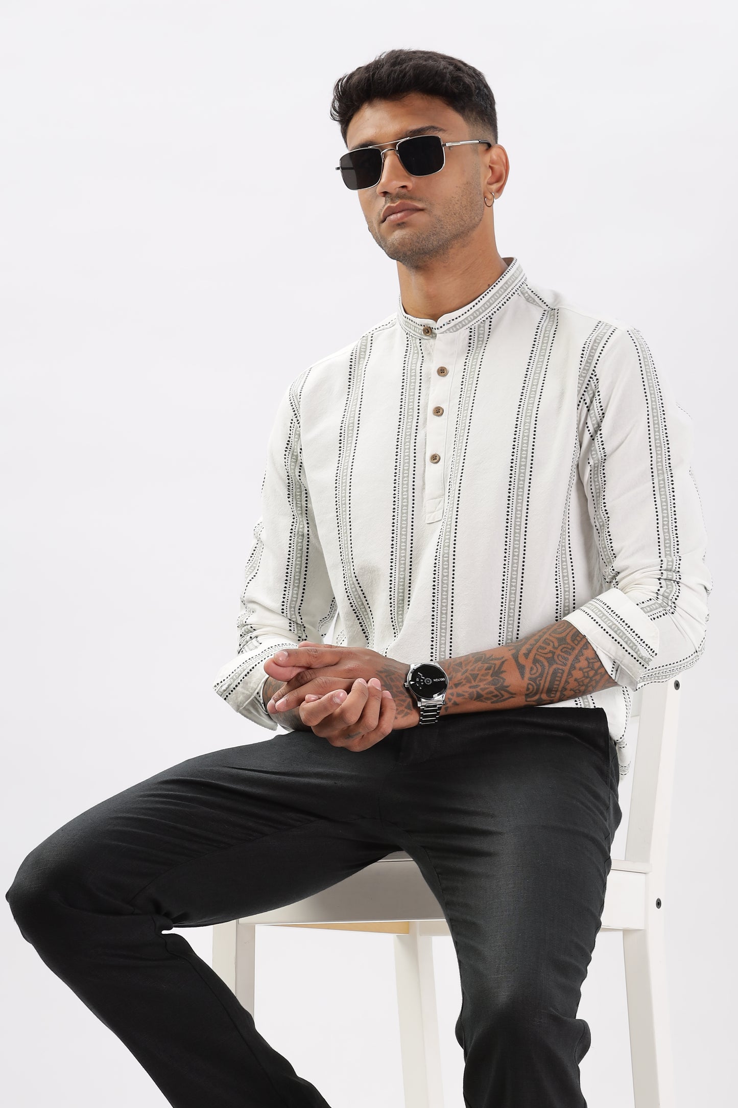 Uri Off White Dobby Texture Short Kurta
