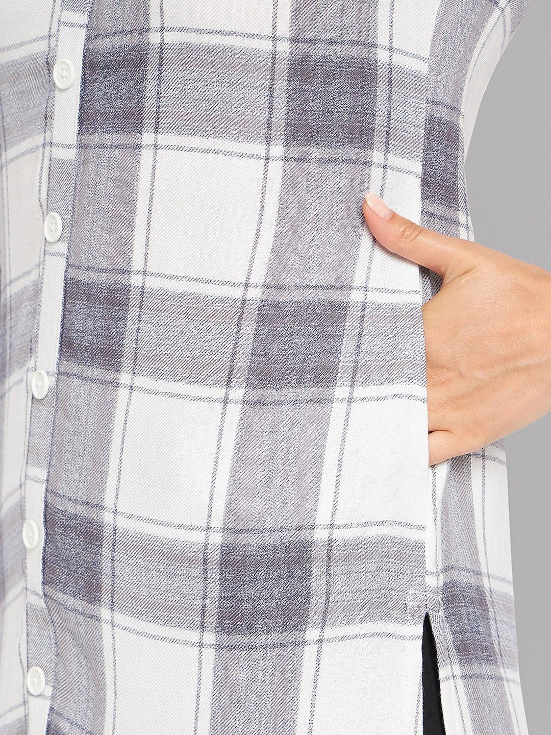 Women White & Grey Collar Neck Kurta - Kashyap Global Lifestyles LLP