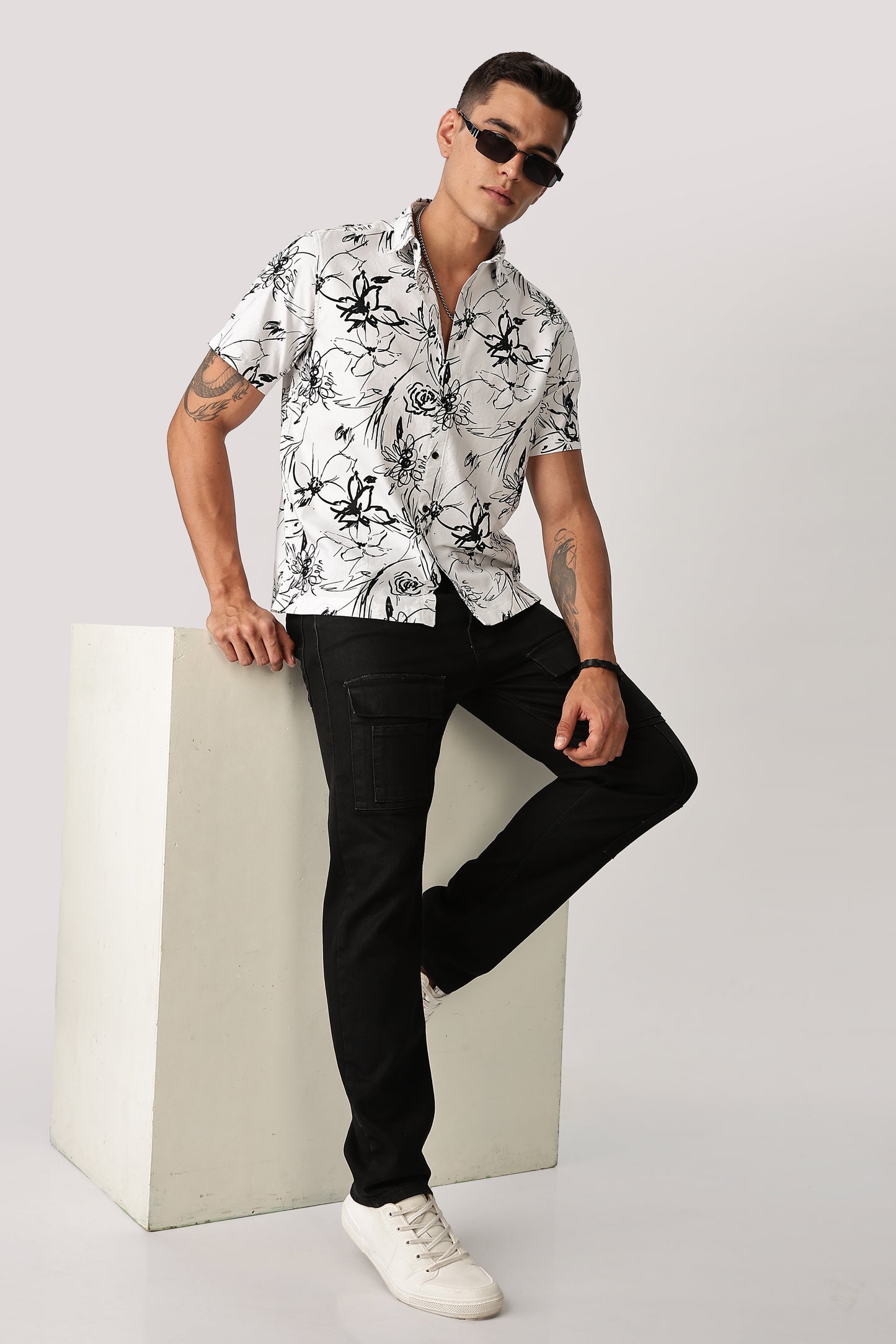 Uri Floral Sketch White Shirt