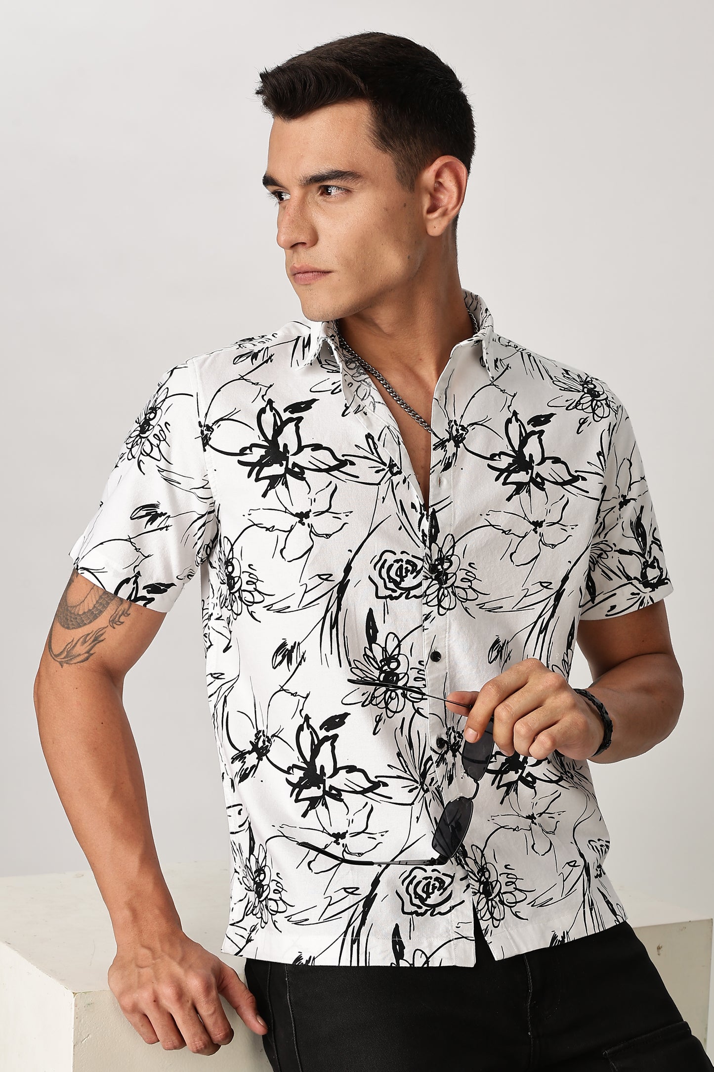 Uri Floral Sketch White Shirt