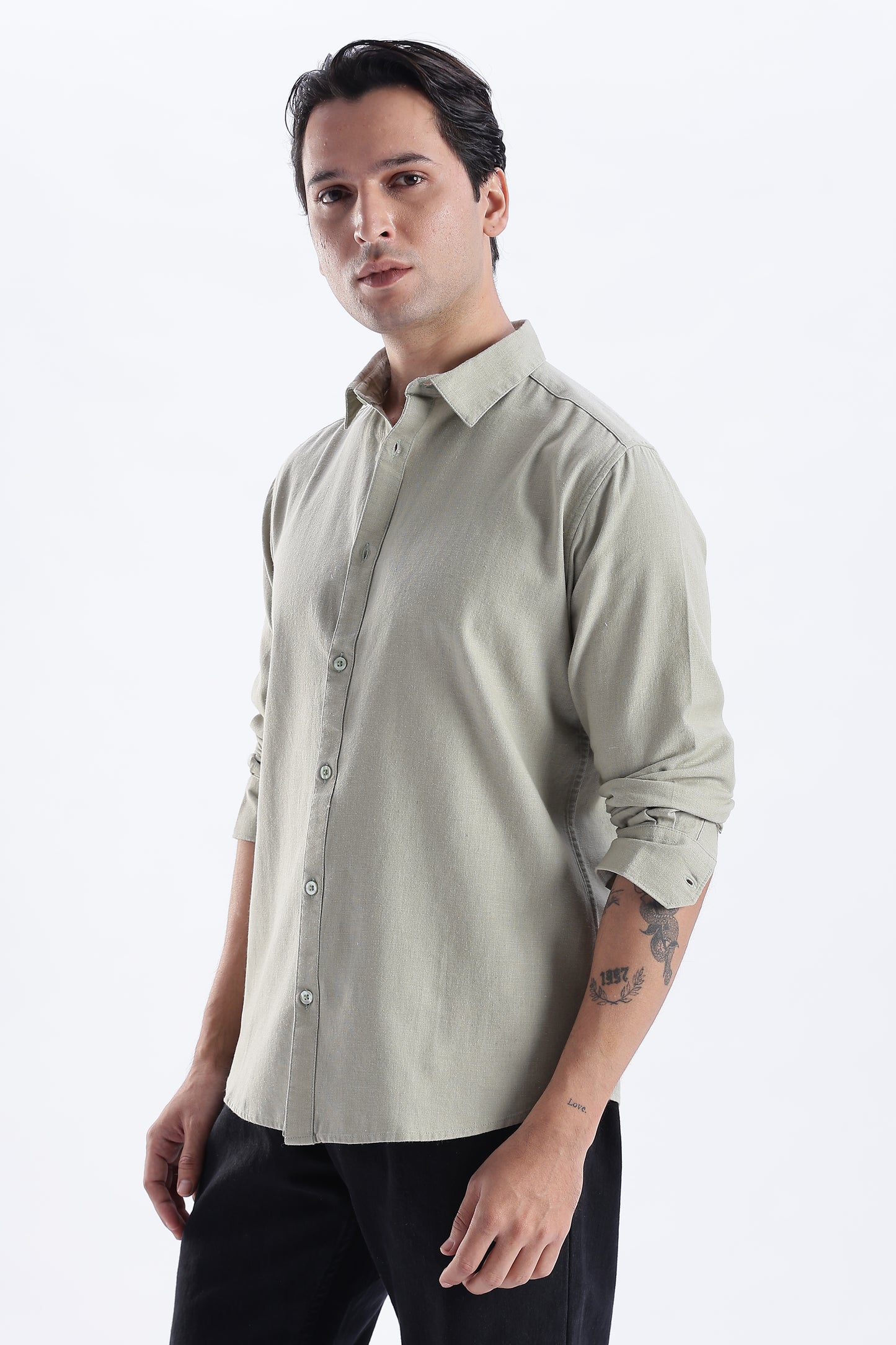Uri Sap Green Spread Collar Solid Shirt