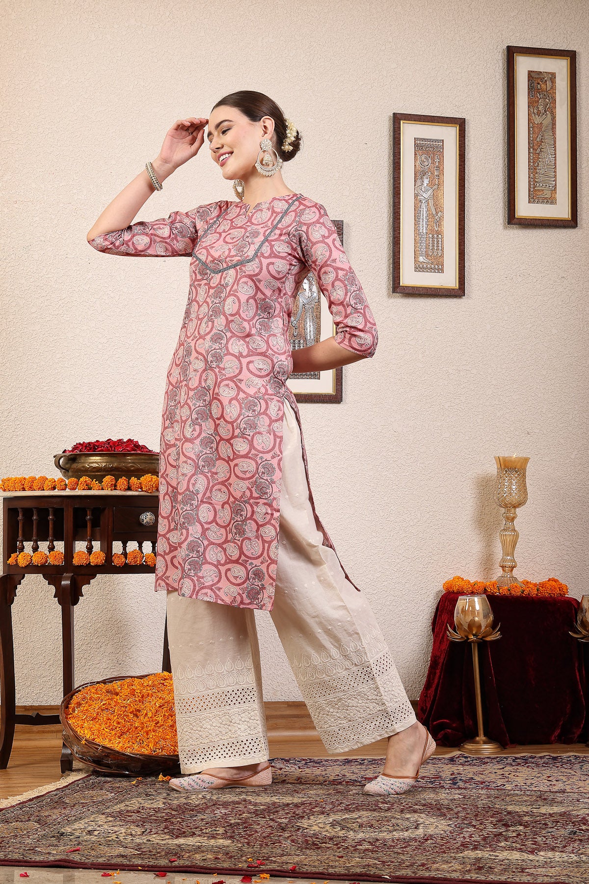 Women Pink Printed Straight Kurta