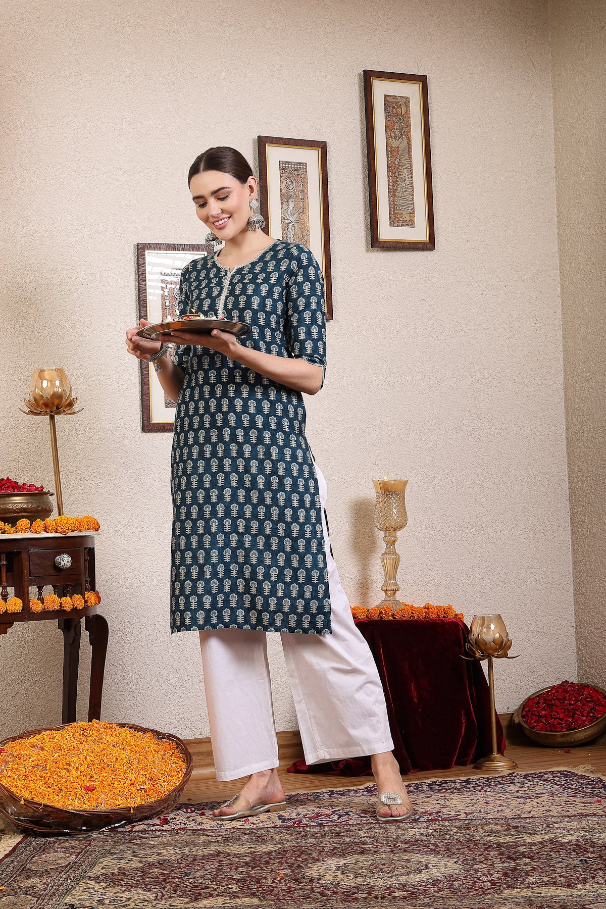 Women Blue Printed Kurta With Lace