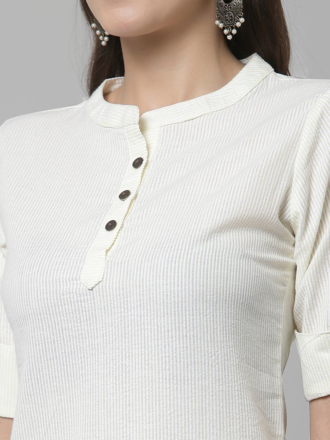 Women Woven Design Kurta With Front Pockets - Kashyap Global Lifestyles LLP