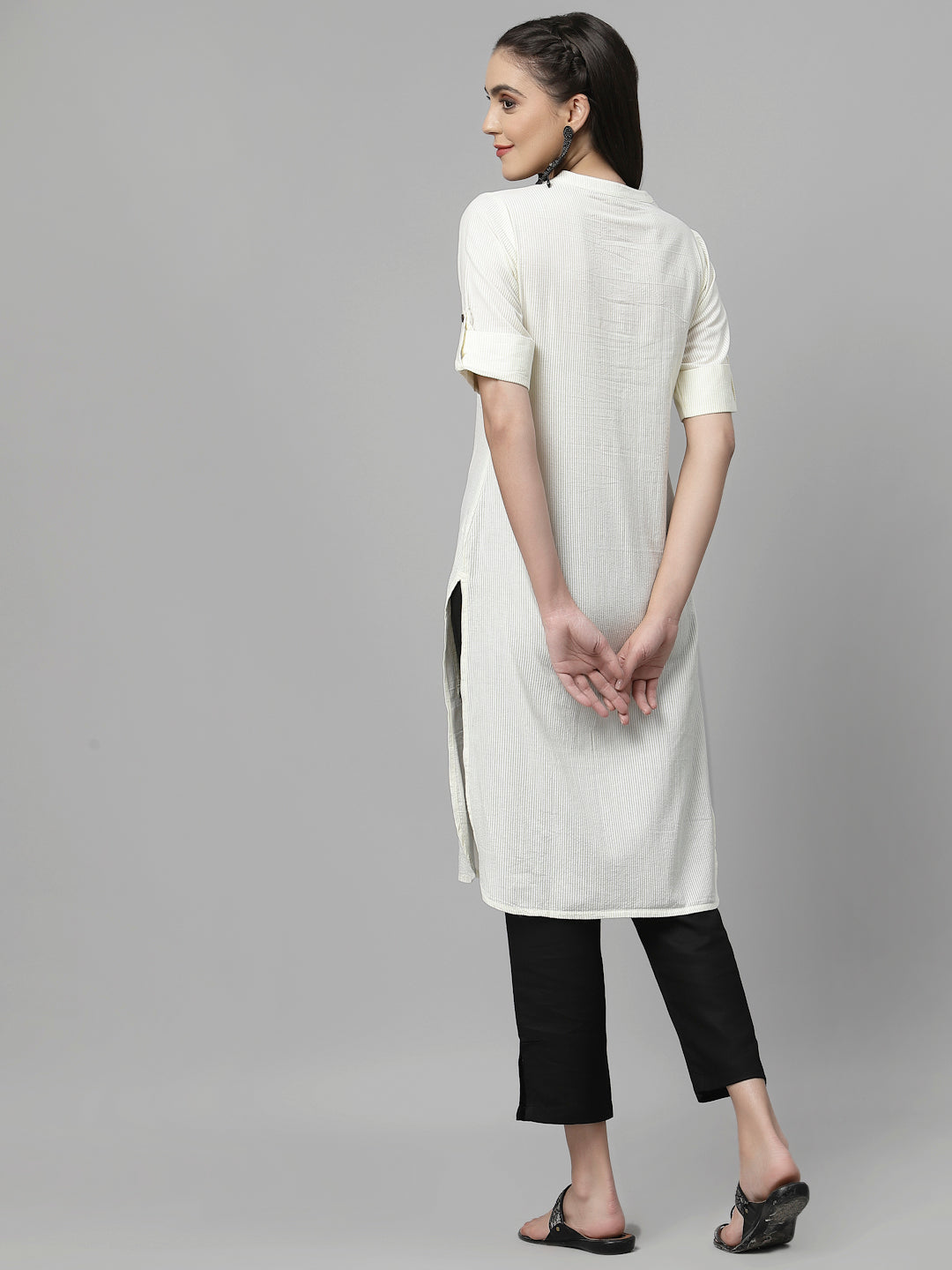 Women Woven Design Kurta With Front Pockets - Kashyap Global Lifestyles LLP