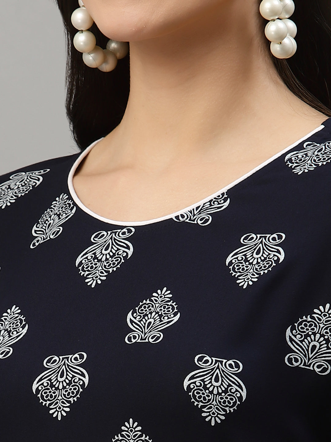 Women Blue Printed Kurta - Kashyap Global Lifestyles LLP