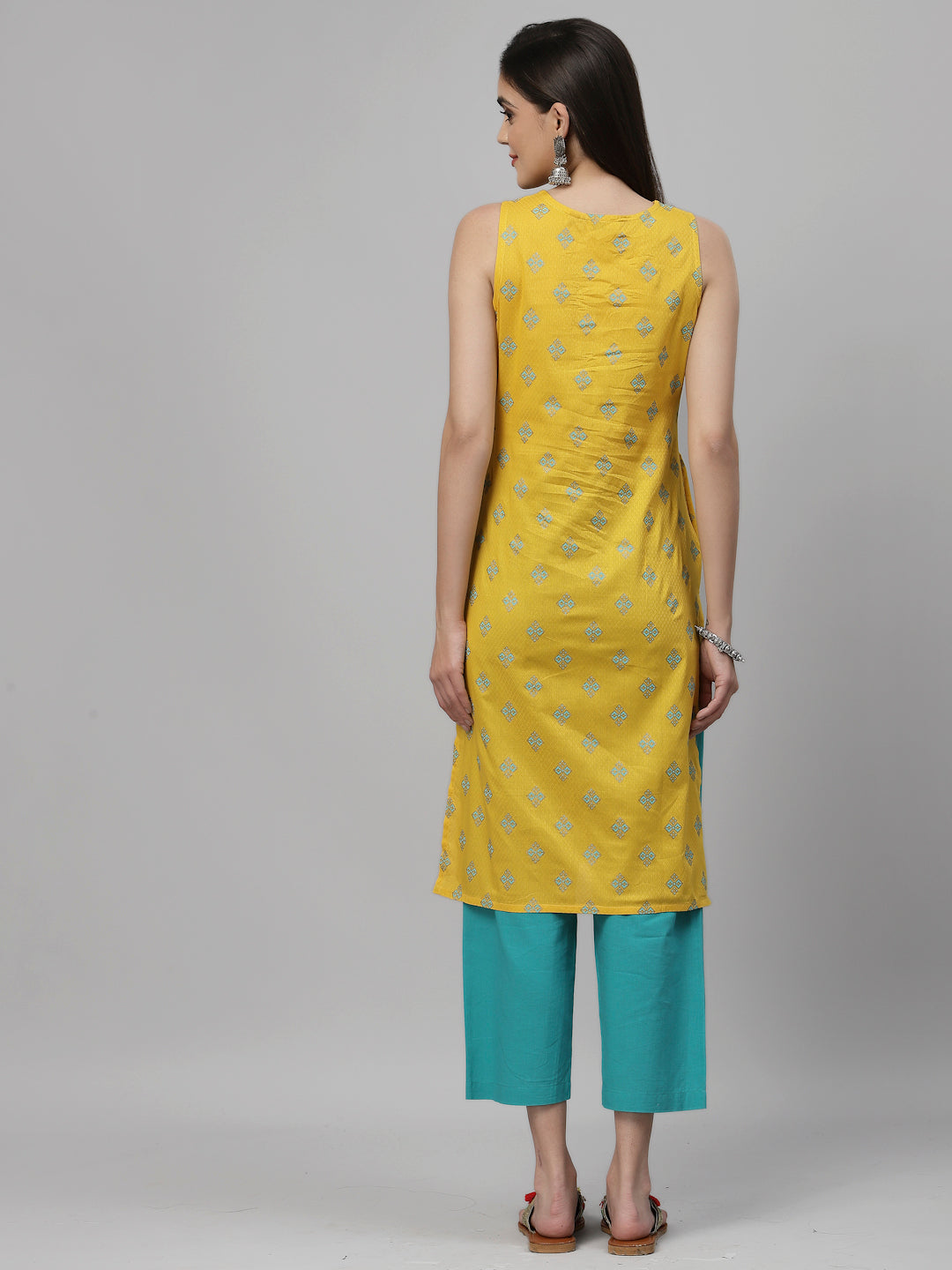 Womens Cotton Dobby V Neck Kurta - Kashyap Global Lifestyles LLP
