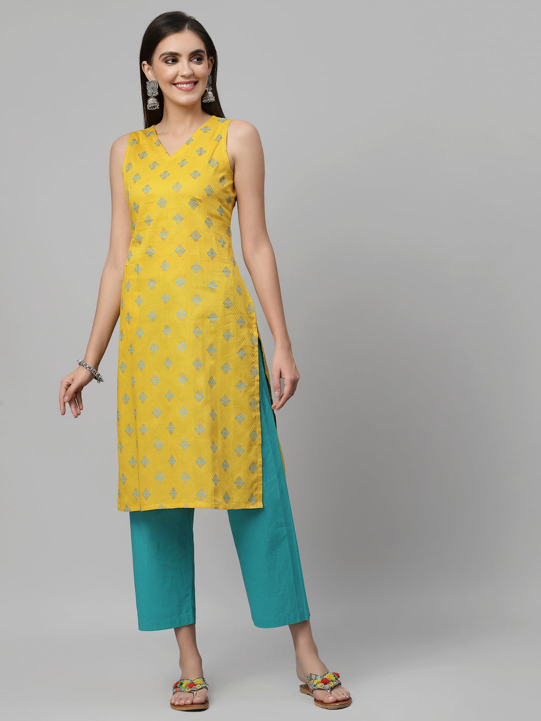 Womens Cotton Dobby V Neck Kurta - Kashyap Global Lifestyles LLP