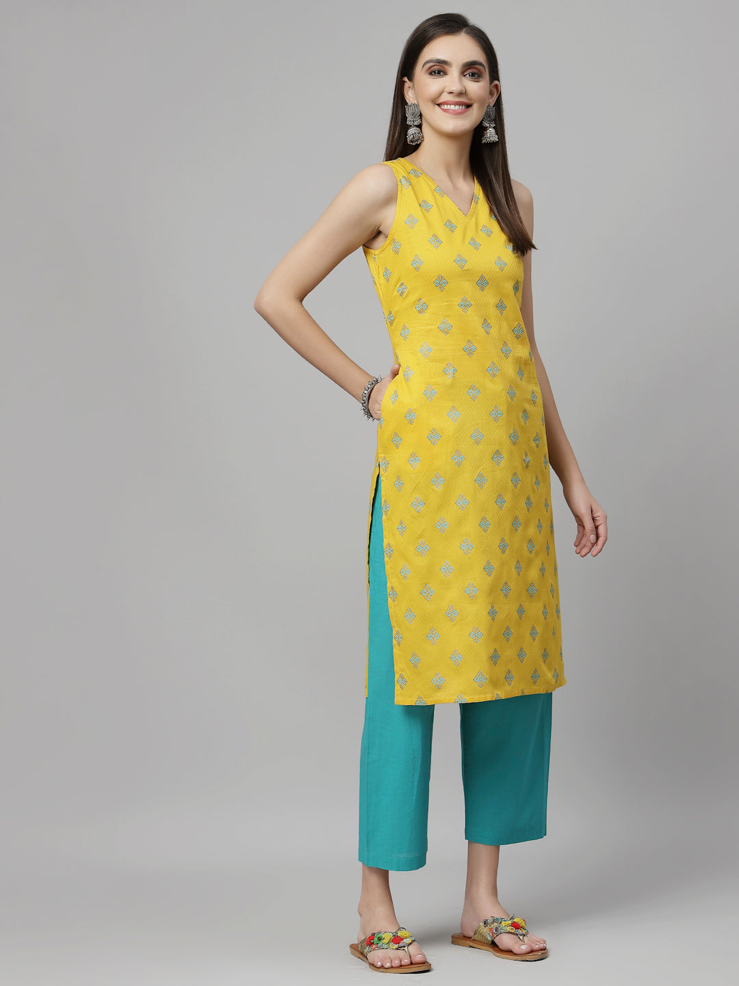 Womens Cotton Dobby V Neck Kurta - Kashyap Global Lifestyles LLP