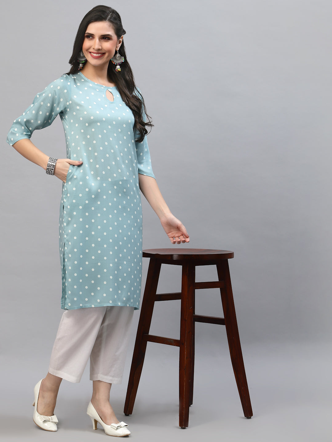 Women Polka Dot Kurta With Keyhole Neck - Kashyap Global Lifestyles LLP