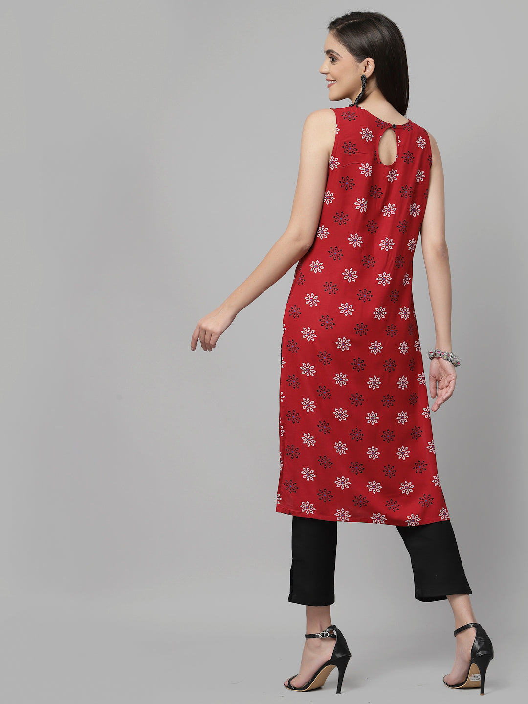Women Red Printed Sleeveless Kurta - Kashyap Global Lifestyles LLP