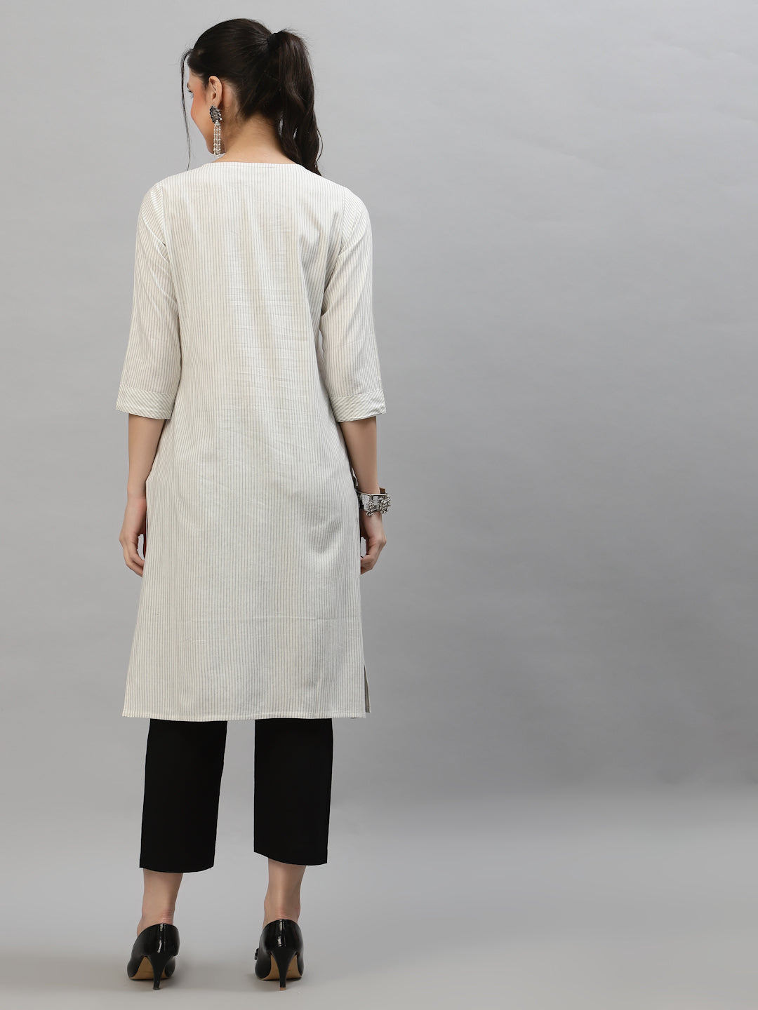 Women White Striped Kurta With Front Pockets - Kashyap Global Lifestyles LLP