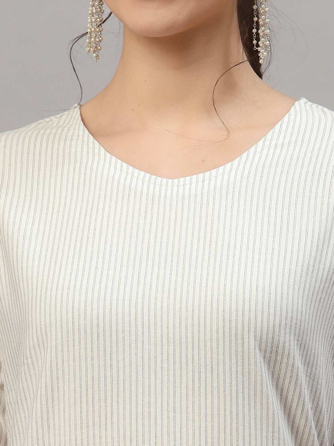 Women White Striped Kurta With Front Pockets - Kashyap Global Lifestyles LLP
