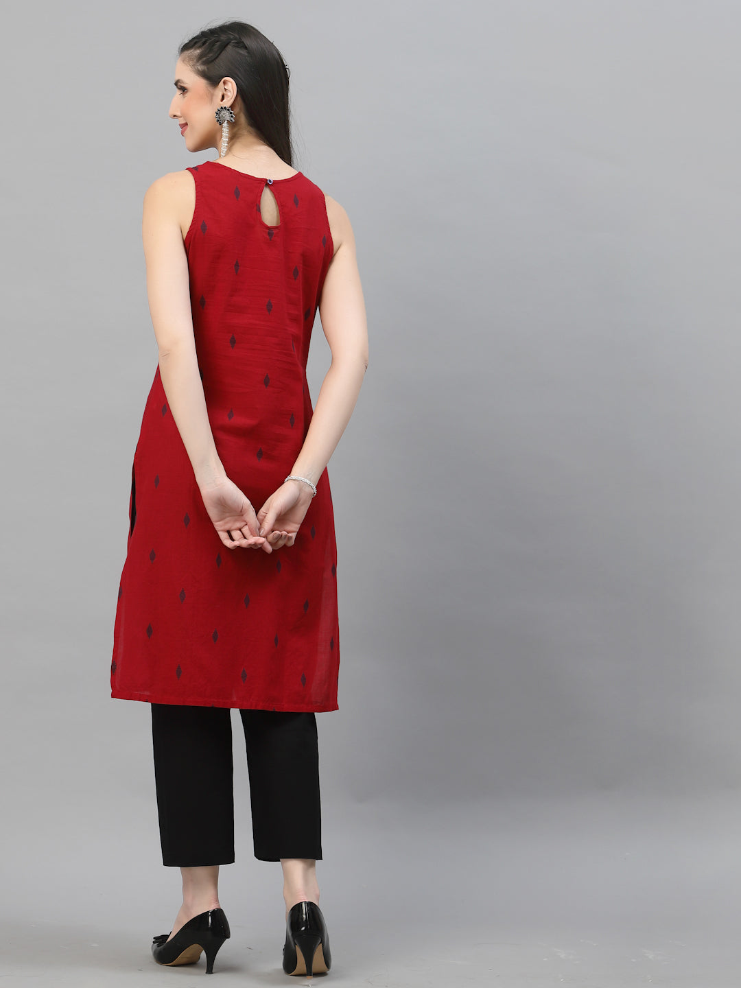 Women Dobby Woven Design Sleeveless Kurta - Kashyap Global Lifestyles LLP