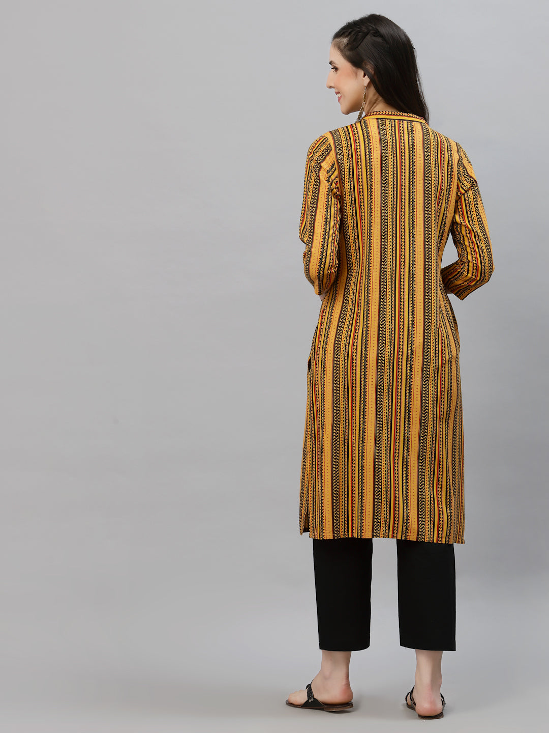 Women Yellow Printed Viscose Kurta - Kashyap Global Lifestyles LLP