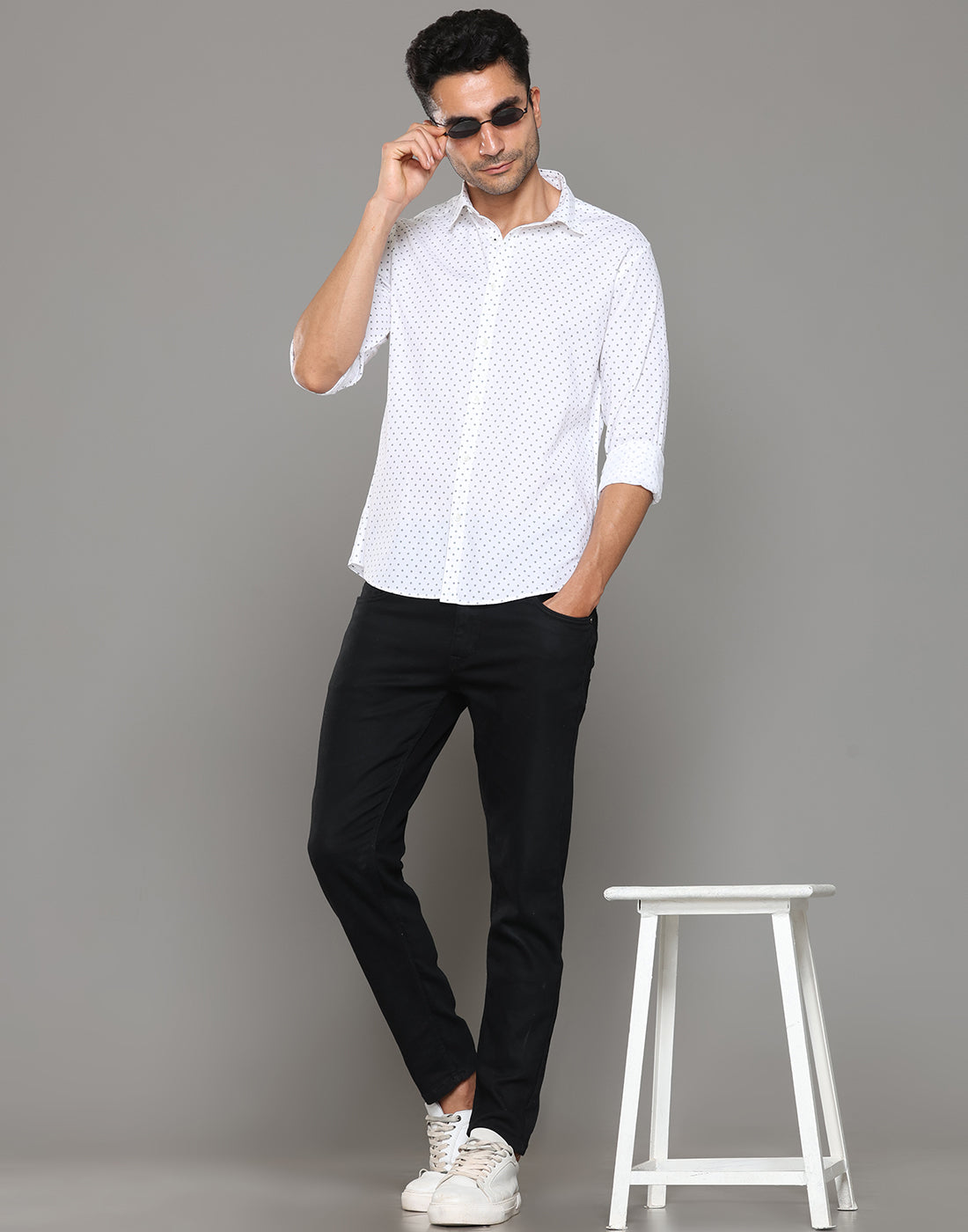 Men White Printed Regular Fit Casual Shirt - Kashyap Global Lifestyles LLP