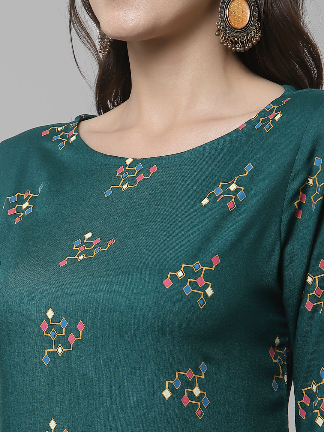 Women Dark Green Boat Neck Kurta - Kashyap Global Lifestyles LLP