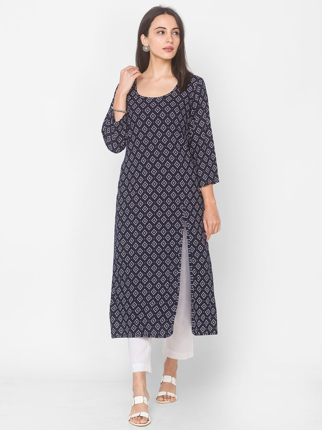Women Blue & White Front Slit Kurta - Kashyap Global Lifestyles LLP