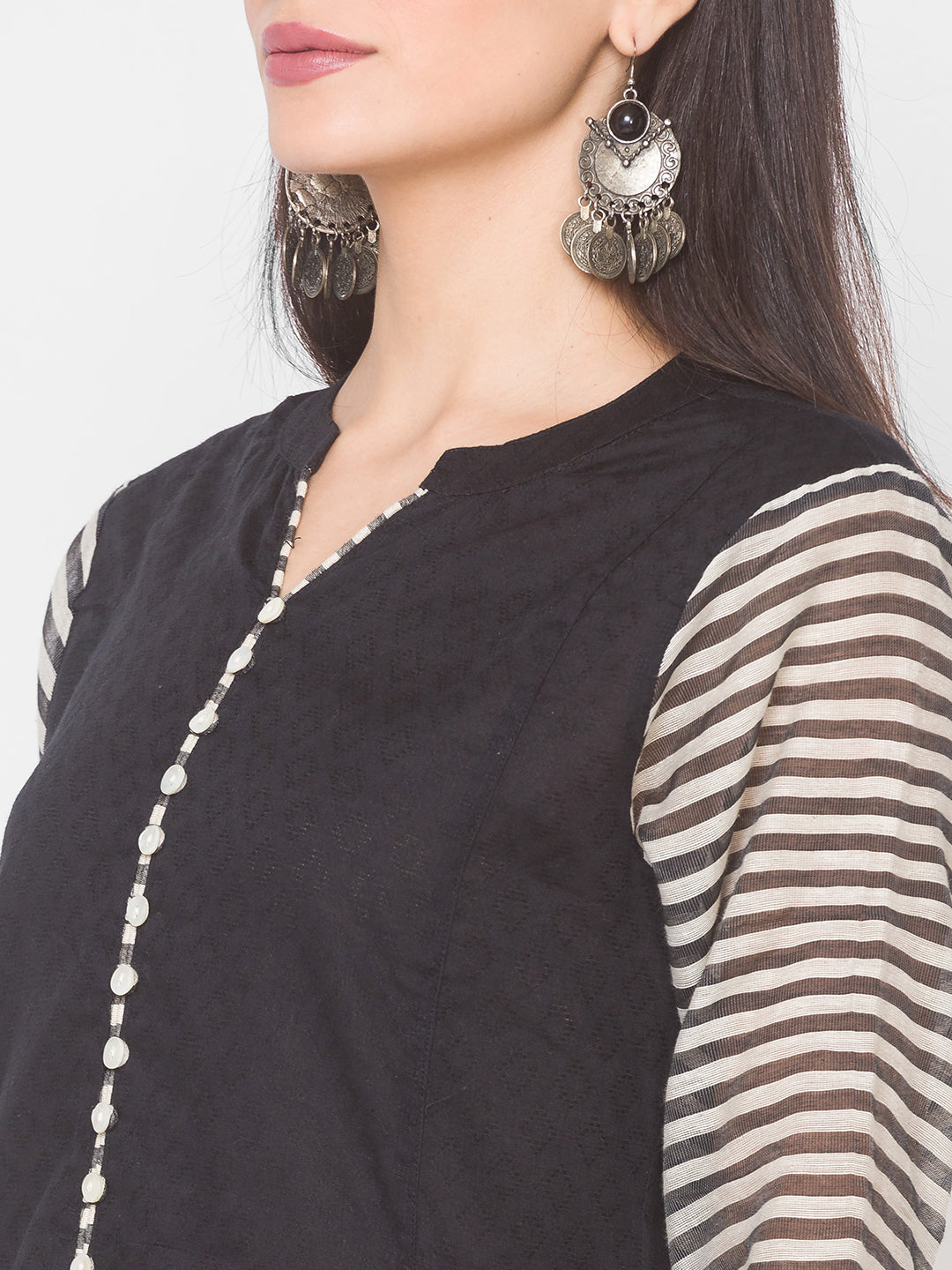 Women Cotton Straight Kurta With Contrast Sleeve - Kashyap Global Lifestyles LLP